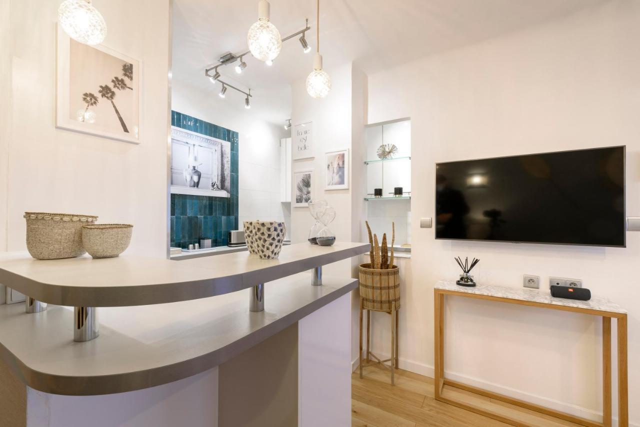 Host Inn Sweet Croisette Кан Екстериор снимка